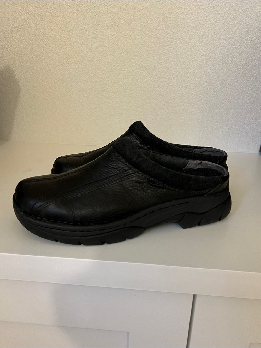 Men's Black Leather Slip-On Mule Loafers